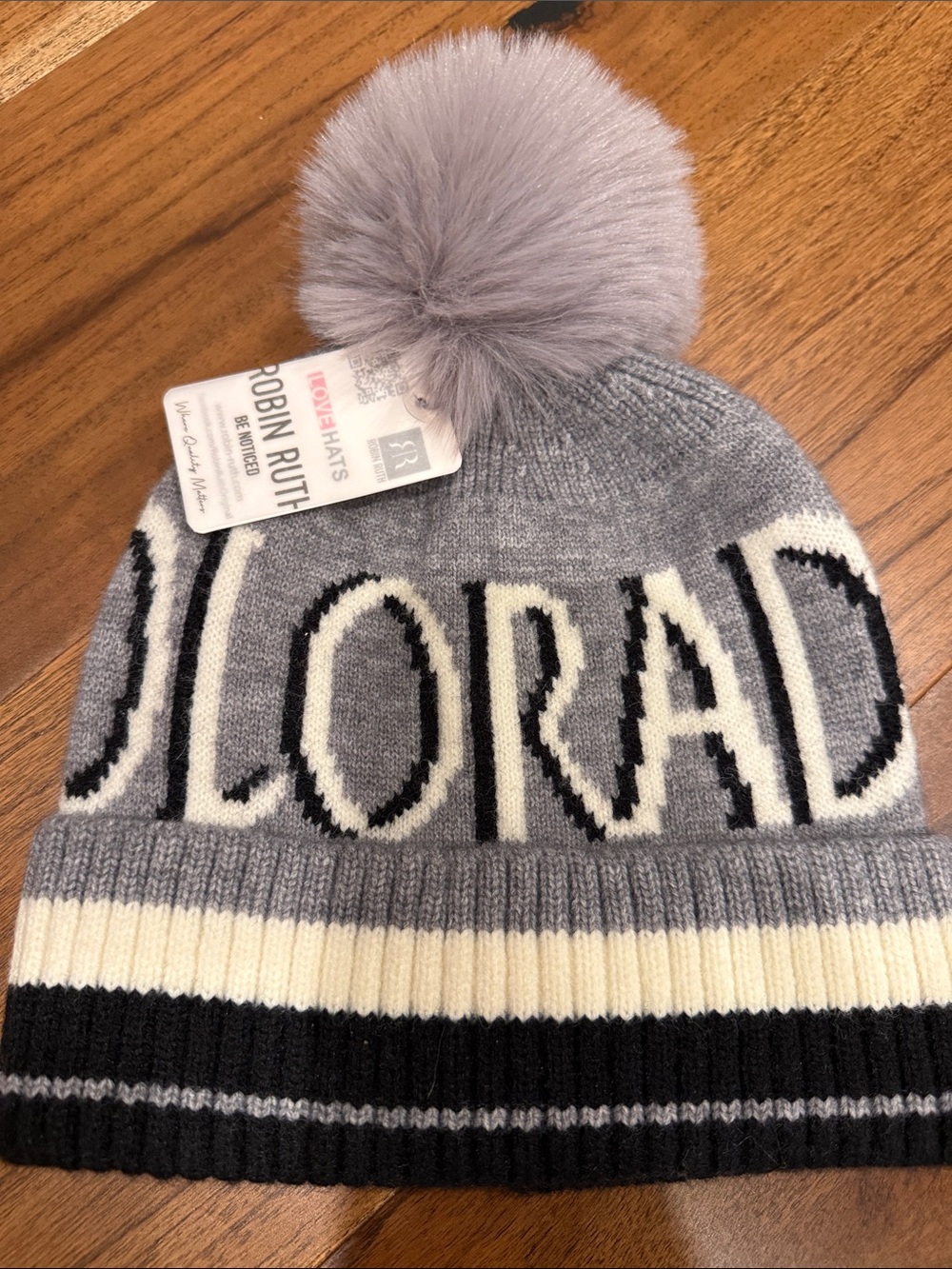 NWT Colorado Pom Pom Beanie